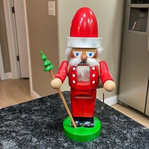 Steinbach S1338 Chubby Santa Claus nutcracker